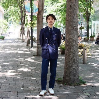 С чем носить белые туфли дерби