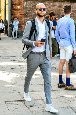 Какие костюмы носить с белыми ботинками дезертами