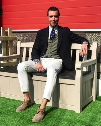 Какие брюки карго носить с белыми классическими брюками