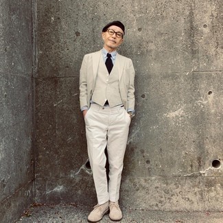 Какие ботинки дезерты носить с белыми классическими брюками