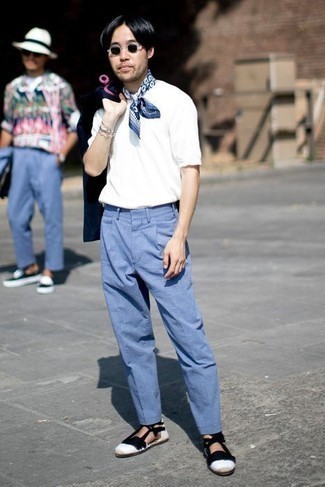 С чем носить белые эспадрильи мужчине