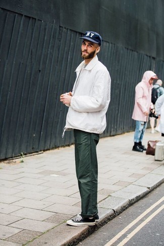 С чем носить белую куртку харрингтон