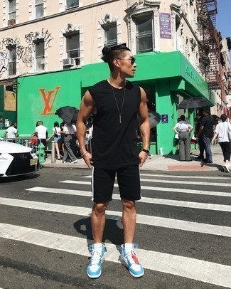 Какие майки носить с белыми высокими кедами мужчине