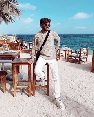 Какие кроссовки носить с белыми джинсами мужчине