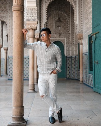 Какие лоферы носить с белыми джинсами мужчине