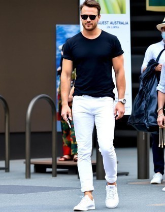 Какие низкие кеды носить с белыми джинсами мужчине