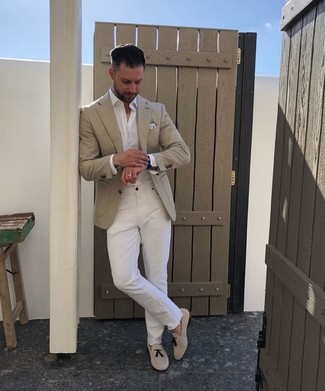 Какие лоферы с кисточками носить с белыми джинсами