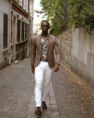 Какие лоферы с кисточками носить с белыми джинсами