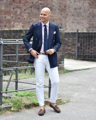 Какие лоферы с кисточками носить с белыми джинсами