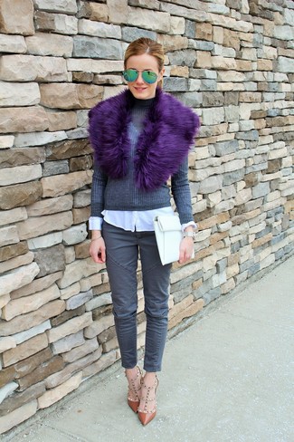 С чем носить белый кожаный клатч в деловом стиле