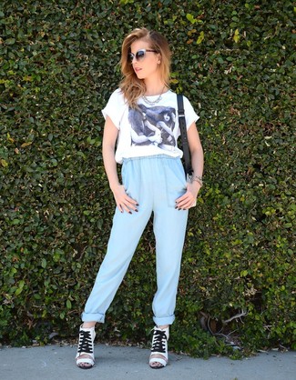 С чем носить белые кожаные босоножки на каблуке