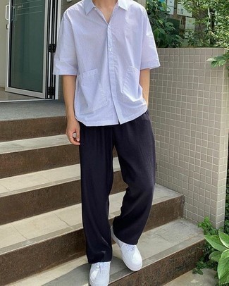 С чем носить белые кожаные низкие кеды мужчине