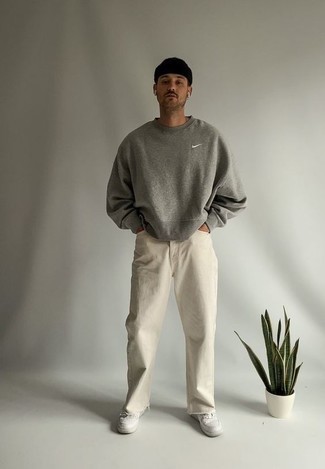 С чем носить белые кожаные низкие кеды мужчине