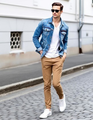 С чем носить белые кожаные низкие кеды мужчине