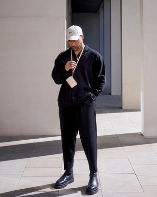 С чем носить белую кожаную сумку на шею мужчине