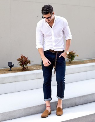 С чем носить белую рубашку с длинным рукавом мужчине
