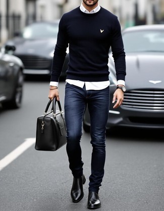 С чем носить белую рубашку с длинным рукавом мужчине