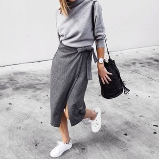 Какие водолазки носить с белыми низкими кедами женщине