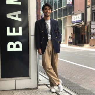 С чем носить белые оксфорды