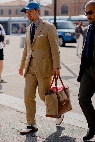 С чем носить белые оксфорды