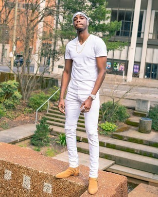 С чем носить белую бандану с "огурцами" мужчине