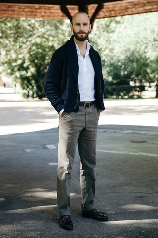 С чем носить белый свитер с воротником поло мужчине