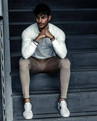 С чем носить белый свитер с воротником поло мужчине