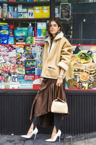 Какие платья-миди носить с белыми туфлями