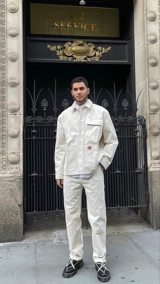 С чем носить белую куртку-рубашку мужчине