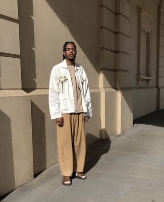 Какие сандалии носить с белой курткой-рубашкой мужчине