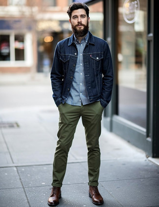 С чем носить белую рубашку мужчине