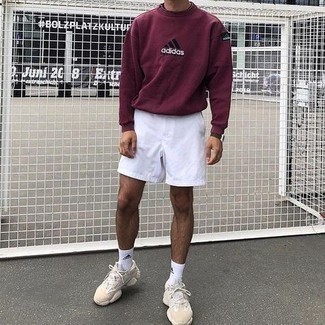 Какие кроссовки носить с белыми шортами мужчине