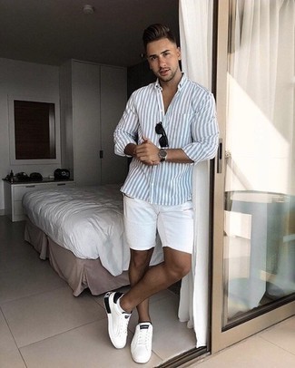 Как носить белые шорты с белыми низкими кедами мужчине