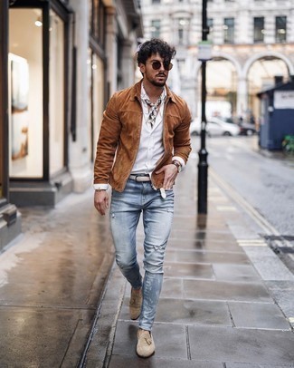 С чем носить белый шелковый шарф мужчине