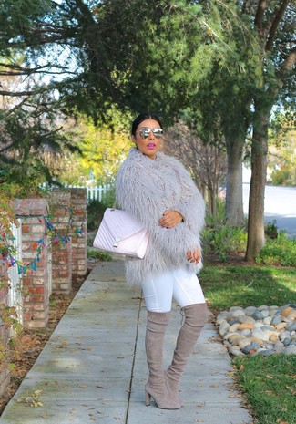 С чем носить белые джинсы скинни