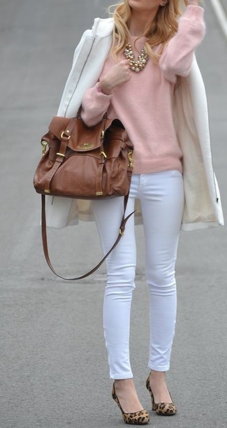 Какое пальто носить с белыми узкими брюками