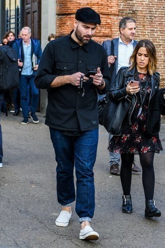 Какие джинсы носить с белыми слипонами мужчине