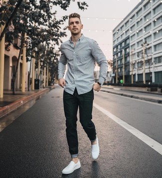 Какие джинсы носить с белыми слипонами мужчине