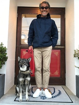 С чем носить белые слипоны мужчине