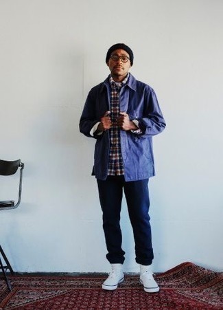 С чем носить белые кеды мужчине в теплую погоду