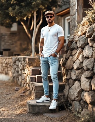 С чем носить белые кеды в 20 лет мужчине