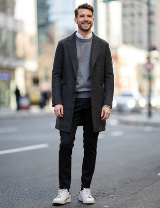 С чем носить белые кеды мужчине осень