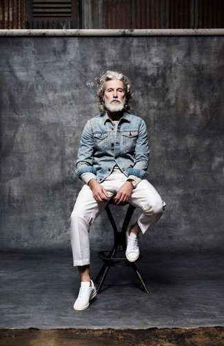 С чем носить белые кеды за 60 лет мужчине