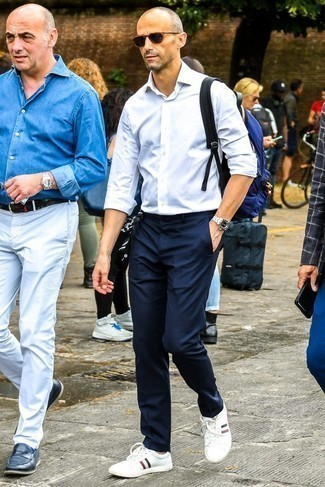 С чем носить белые кеды за 40 лет мужчине