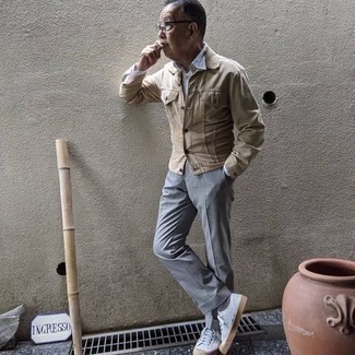 С чем носить белые кеды за 60 лет мужчине