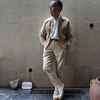 С чем носить белые кеды за 60 лет мужчине