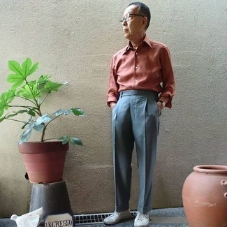 С чем носить белые кеды за 60 лет мужчине