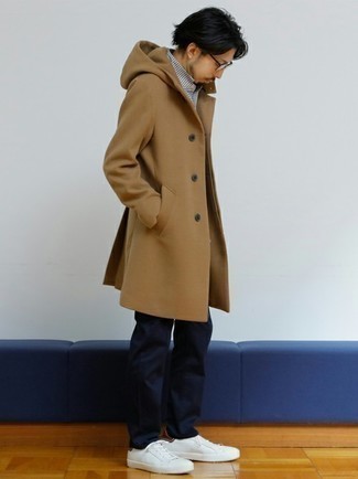 С чем носить белые кеды мужчине в холод