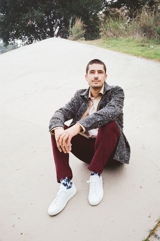 С чем носить белые кеды мужчине в прохладную погоду