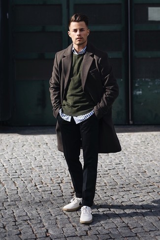 С чем носить белые кеды мужчине в прохладную погоду